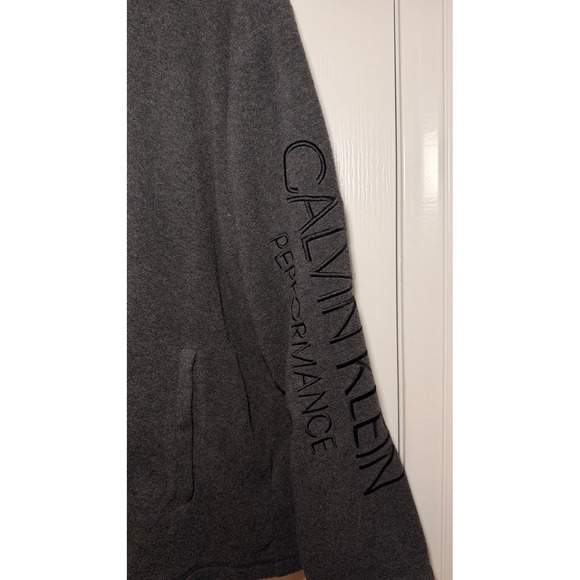 Calvin Klein Performance Women's Hoodie, size 3X - Picture 2 of 4